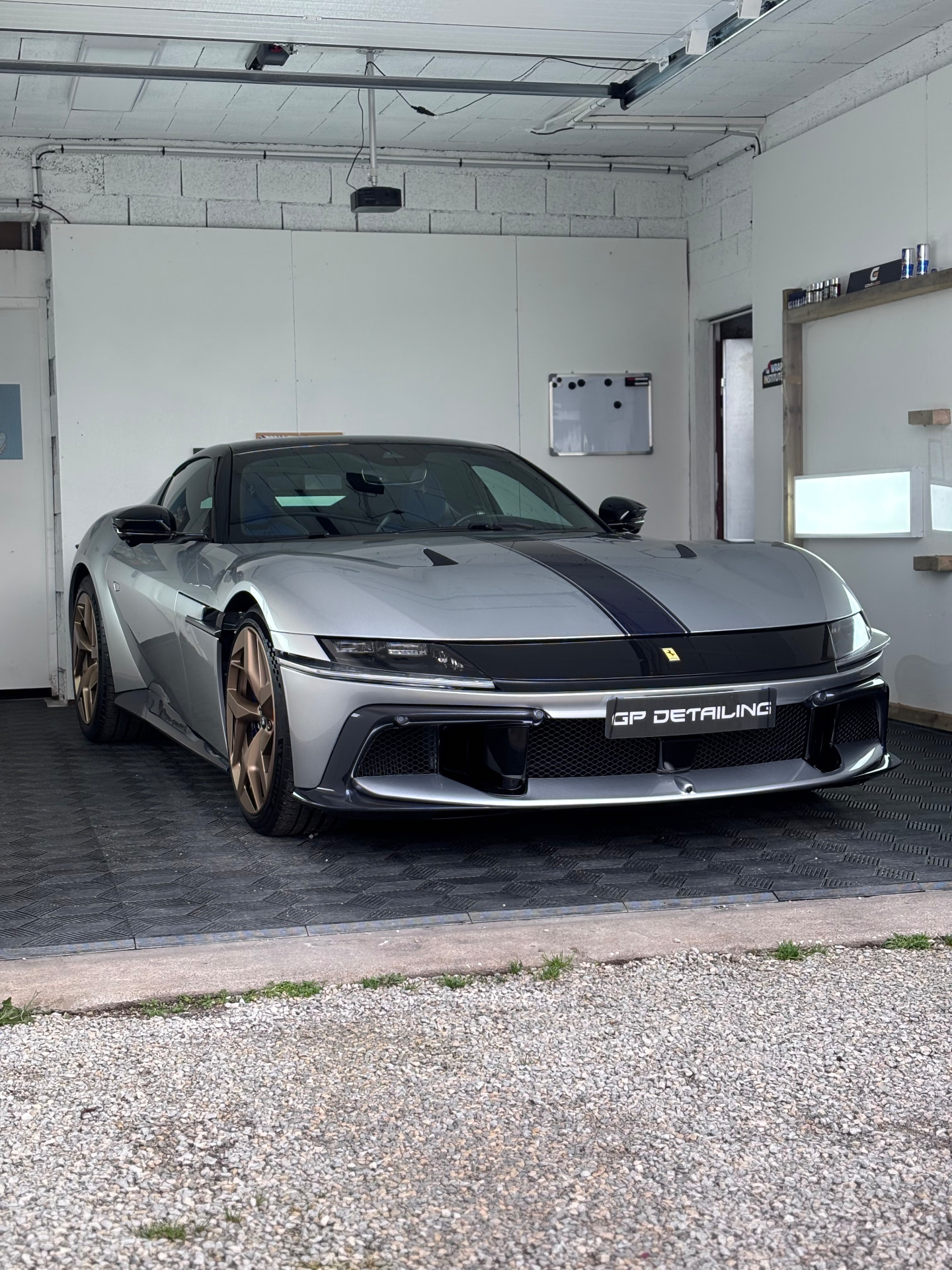 Préparation à la vente d'une Ferrari 12Cilindri par GP Detailing