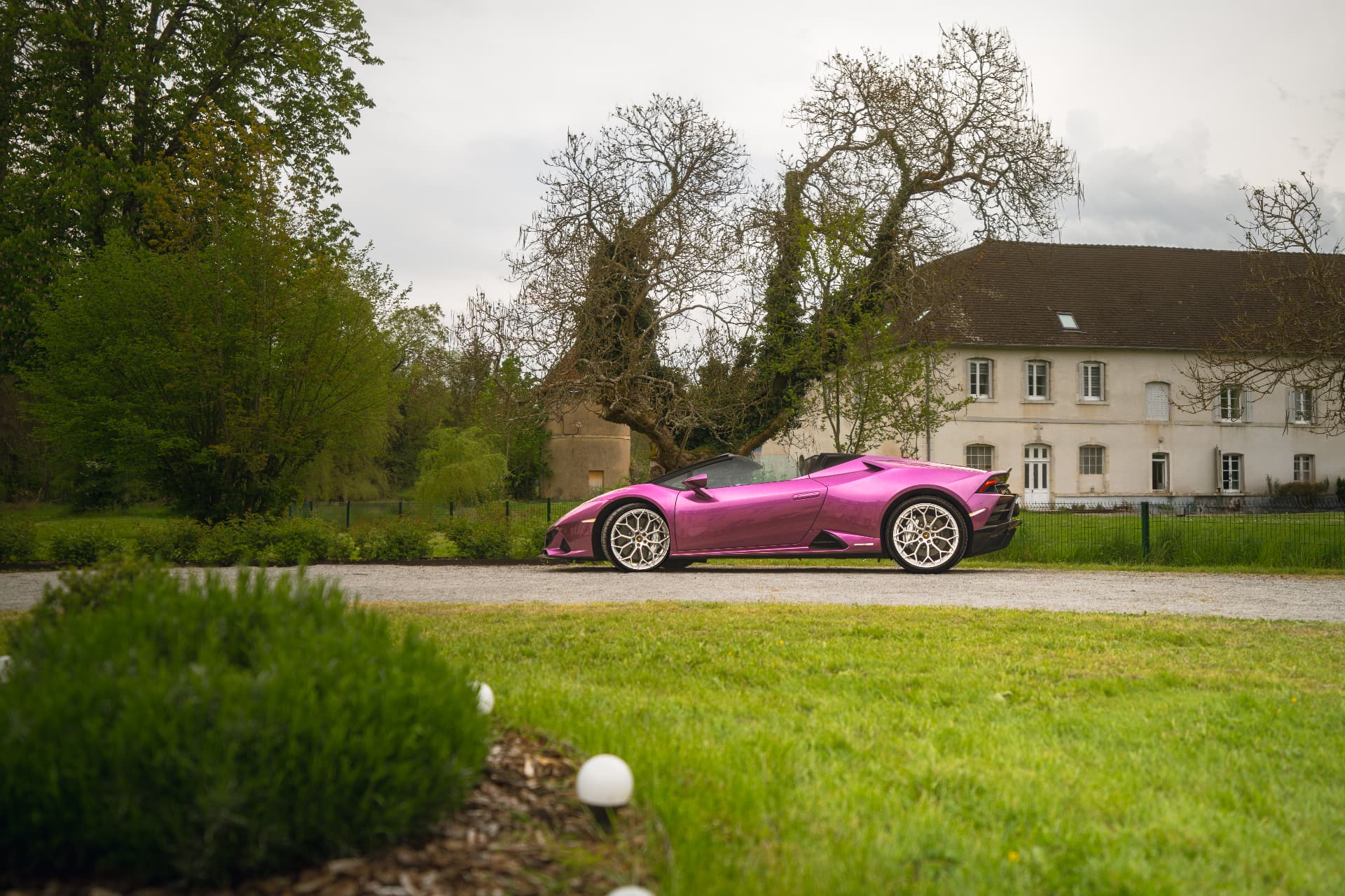 Lamborghini Huracán Evo Spyder violette préparée par GP Detailing